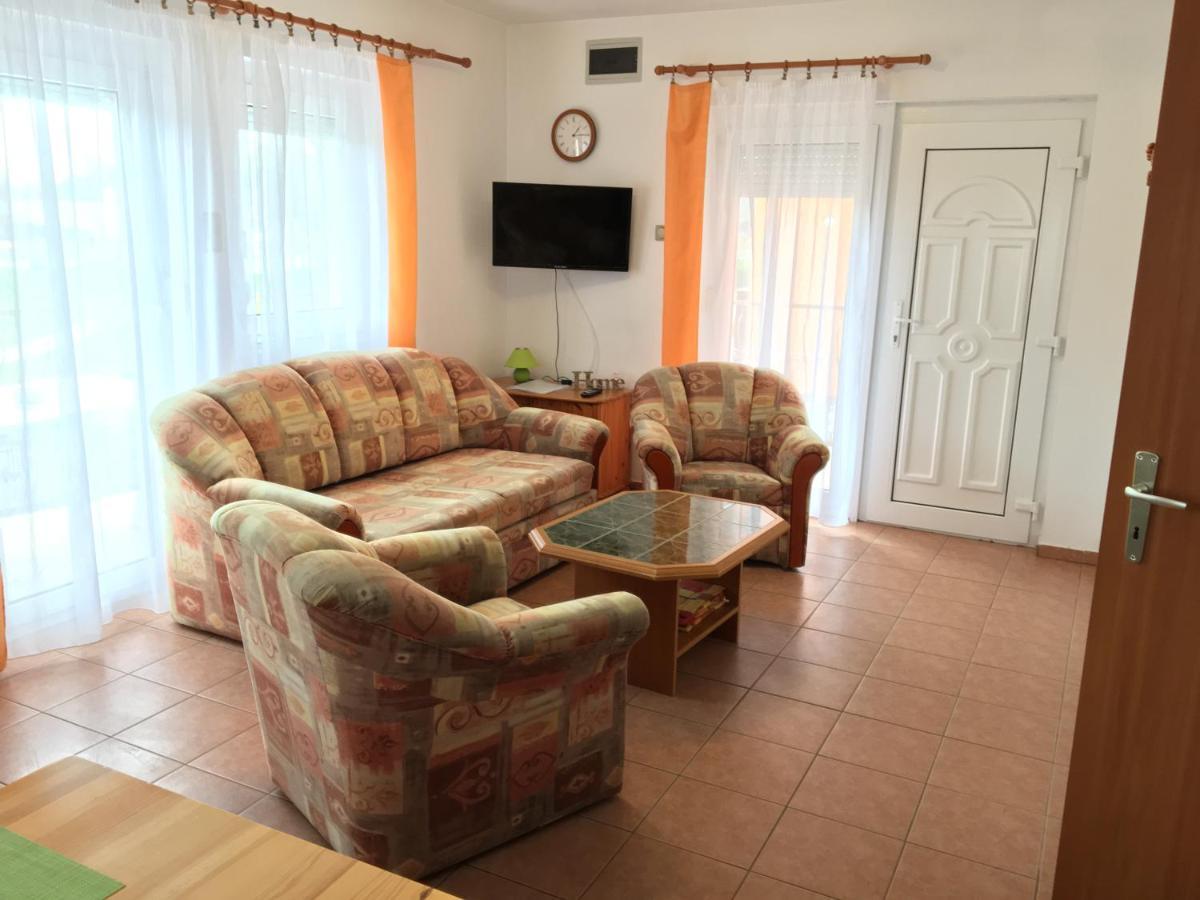 Central Apartments Zalakaros Εξωτερικό φωτογραφία