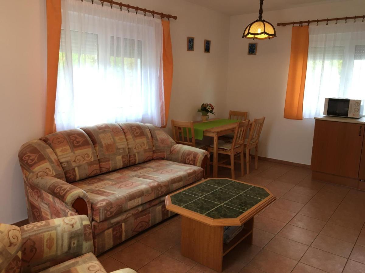 Central Apartments Zalakaros Εξωτερικό φωτογραφία