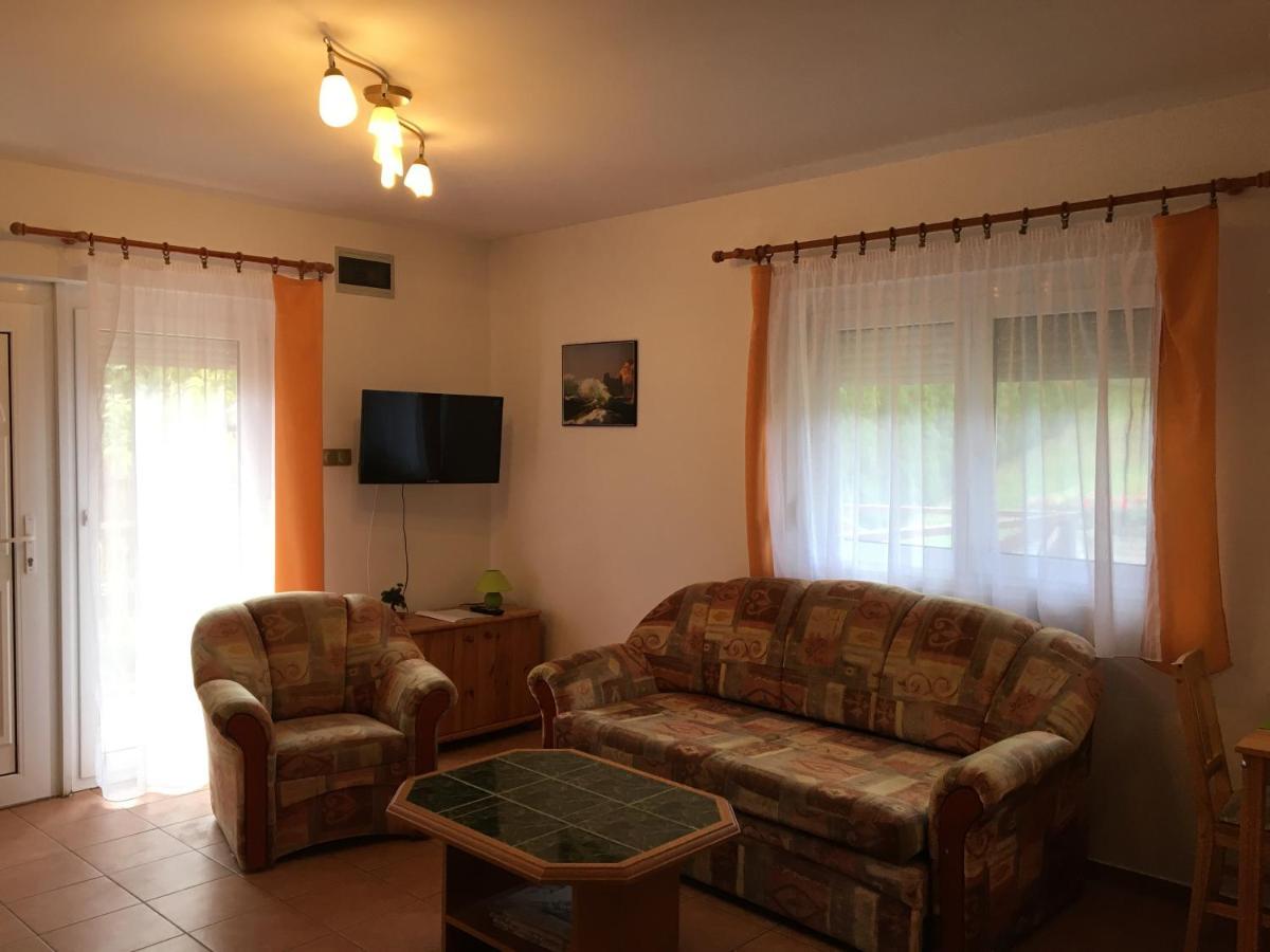 Central Apartments Zalakaros Εξωτερικό φωτογραφία
