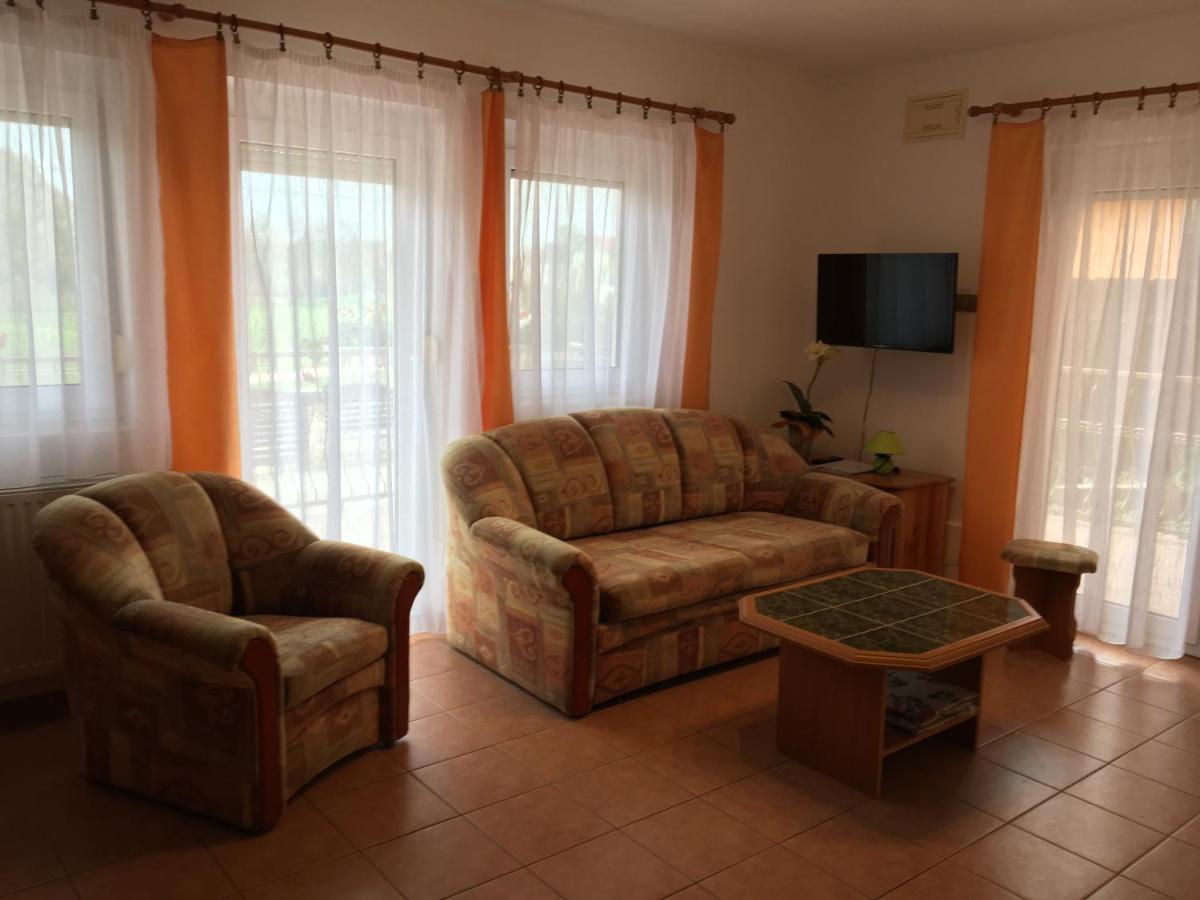 Central Apartments Zalakaros Εξωτερικό φωτογραφία
